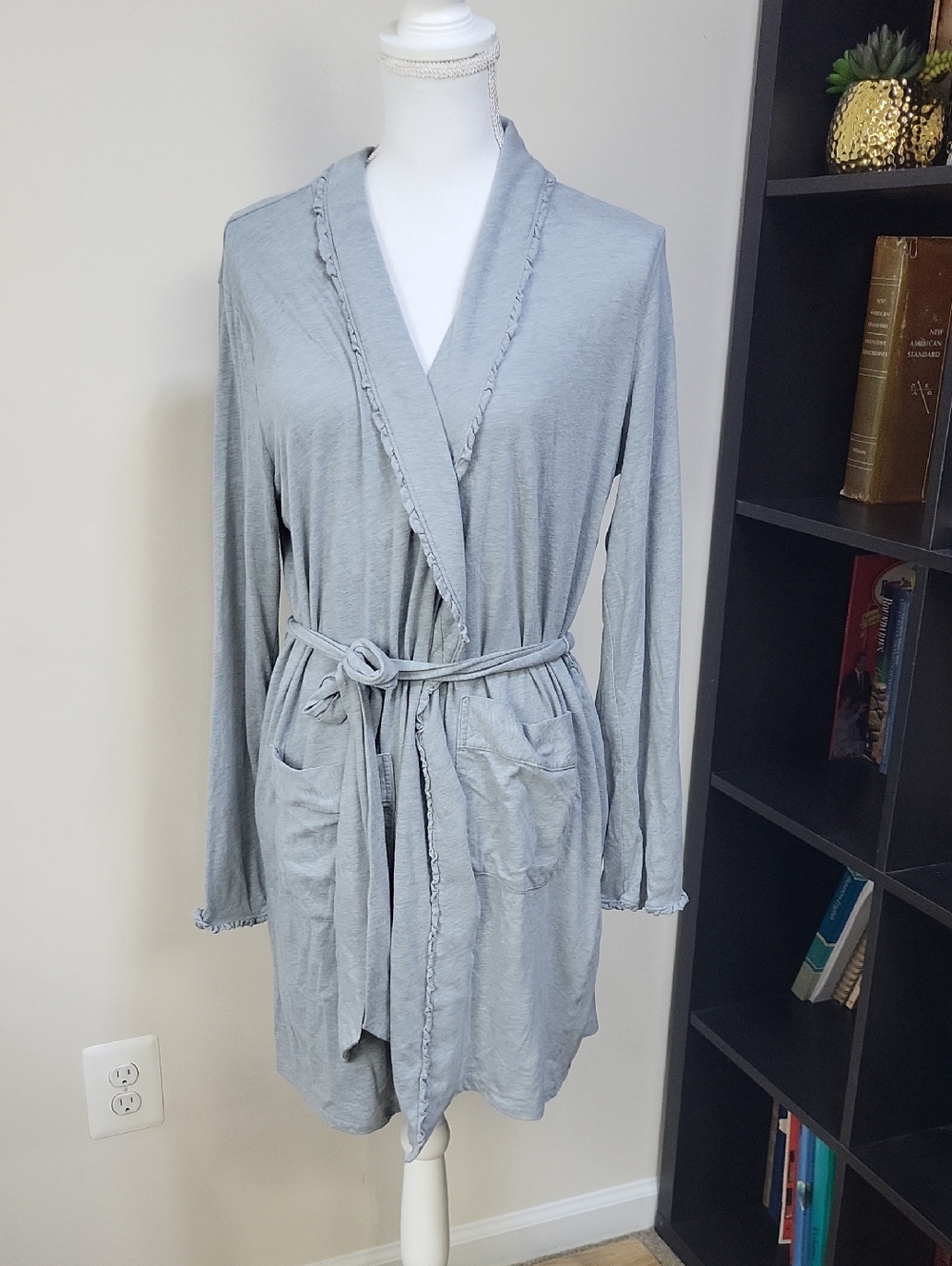 VICTORIA'S SECRET Green/Gray Cotton Blend Ruffle Trim Short Robe With Pockets